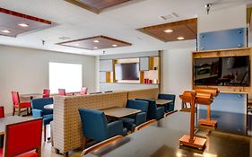 Quality Inn & Suites Bethany - Oklahoma City West